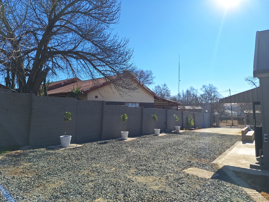 4 Bedroom Property for Sale in Vrede Free State